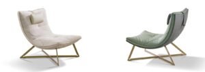 Scarlett chaise-longue design haut de gamme par Gamma Arredamenti avec coussin moelleux et pouf assorti, base croisée stable et entièrement personnalisable. Disponible chez D-Style Interior.