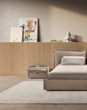 Découvrez le lit Edge Night, un modèle en cuir haut de gamme avec tête de lit moelleuse et finitions soignées. Disponible chez D-Style Interior.
