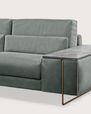 Newport canapé design haut de gamme par Gamma Arredamenti, au confort réglable avec dossier à double piston hydraulique et finitions raffinées. Disponible chez D-Style Interior.