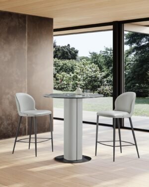 Milos table basse de Gamma Arredamenti associe cuir, marbre, céramique ou verre dans un design raffiné. Disponible chez D-Style Interior.