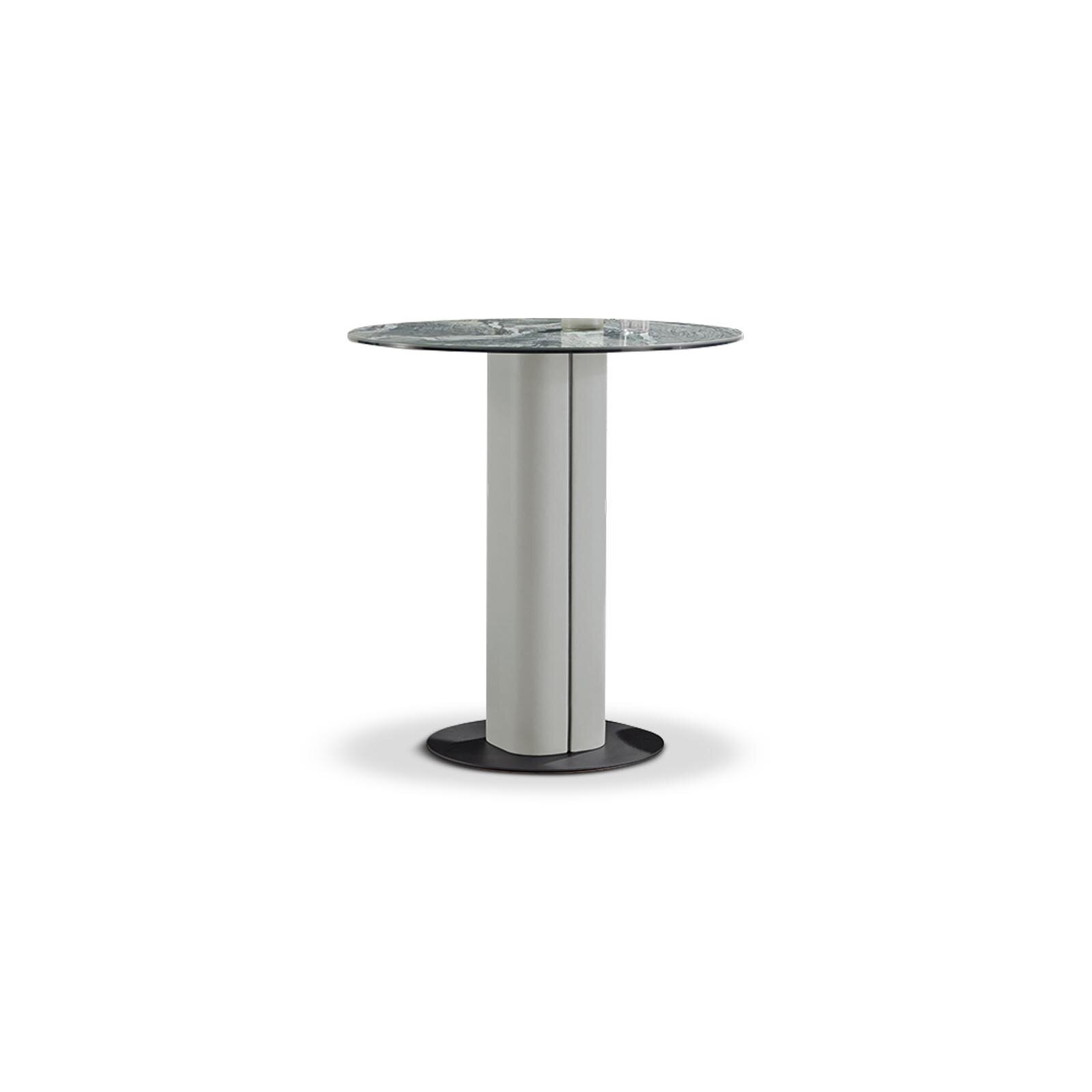 Milos table basse de Gamma Arredamenti associe cuir, marbre, céramique ou verre dans un design raffiné. Disponible chez D-Style Interior.